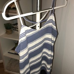 Bundle: 2 shirts (same style, different color)